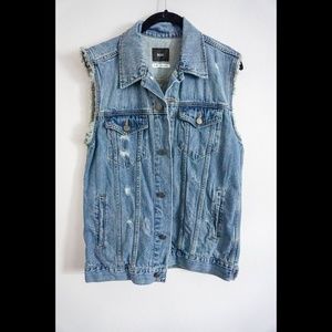 Sleeveless Blue Denim Vest (M)